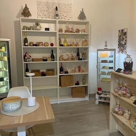 R&b Midora Montale Konukevi 3*