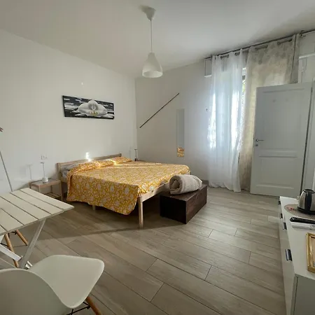 بيت ضيافة R&b Midora Montale 3*