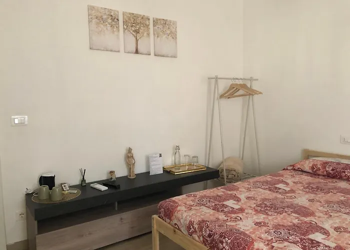 R&b Midora Montale 3*